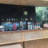 Castaway Pub Comida