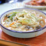 유가네해물손칼국수 food