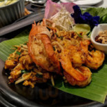 Kloset Cafe food