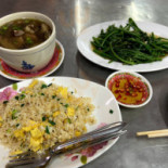 ป อยู่เย็นรสเด่น Comida