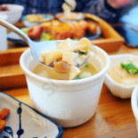 Qiáo Yī Kā Fēi Guǎn Comida