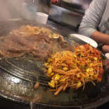 Honeypig Hán Shì Kǎo Ròu Comida