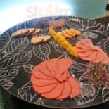 Huā Shuǐ Mù Rì Shì Cān Tīng Táo Xǐ Háng Kōng Chéng Jiǔ Diàn Comida