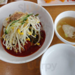김춘국수 Comida
