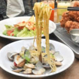 Guǒ Guǒ Chú Fáng Cafe food
