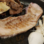 오늘잡은소 Comida