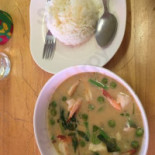 J. Daeng Comida