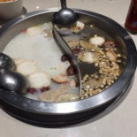 Hǎi Dǐ Lāo Huǒ Guō Cháo Huì Diàn Comida