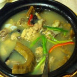 Sān Máo Bāo Tóng Xiāng Zǒng Diàn Comida