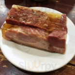 Yàn Chūn Jiǔ Lóu Rén Mín Jiē Diàn Comida