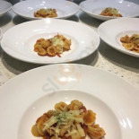 Lán Bō Wān Gāo Qū Diàn food