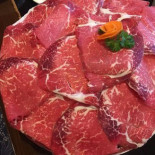 Wèi Shǔ Wú Lǎo Huǒ Guō （hé Píng Diàn） Comida