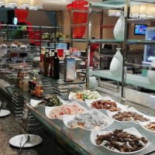 Jiāo Diǎn Kā Fēi Tīng Tiān Jīn Jīng Jī Huáng Guān Jiǎ Rì Jiǔ Diàn Comida