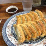 Zhèng Sì Gōng Dǎo Tīng Běn Diàn Comida