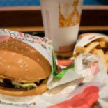 バーガーキング Suǒ Zé プロぺ Tōng り Diàn Comida