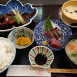 Hé Shí Chǔ Jú Gěng Wū Comida