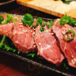 Zhēng Guō Liào Lǐ と Róng Yán Shāo き かえん Comida