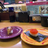 スシロー Hé Gē Shān Xīn Shēng Diàn Comida