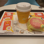 マクドナルド Dà Fēn Zhōng Dǎo Zhōng Yāng Diàn Comida