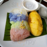 กะรน อินเตอร์ Comida