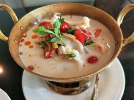 จริต อาหารไทยและไวน์ชั้นเลิศ Comida