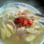 ผัดไทยแม่พยอม Comida