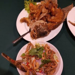 สวนอาหารนกน้อย food