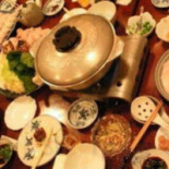 Xīn Fù Yì Dentro