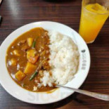 Coco Yī Fān Wū Ní Qí Jǐn Qiáo Diàn Comida