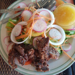 มวกเหล็กสเต็กเฮ้าส์ Comida