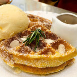 Be Leaf Cafe Comida