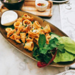 Kloset Cafe food