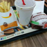バーガーキング アピタ Yǔ Dōu Gōng Diàn Comida
