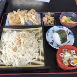 はちまんうどん Comida