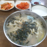 물치손칼국수 Comida