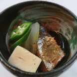 Yì Gē Pēng ān Mǎ Comida