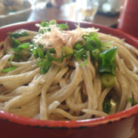 Hè Huá Bō Jī Wū food