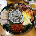 명동보리밥 Comida