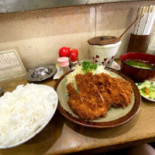 とん Yī Comida