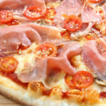 Yáo Gǔn Pī Sà Cān Tīng Zhú Běi Diàn Comida