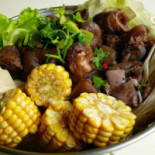 Xiāng Xiāng Xiāng Shān Yáng Ròu Huǒ Guō Dentro