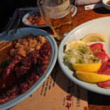 Tàn Huǒ Shāo Ròu Qī Lún Cí Mù Diàn Comida