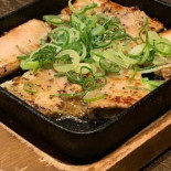 Yú Mín Bā Qiān Dài Zhōng Yāng Yì Qián Diàn Comida