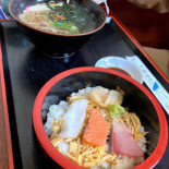 Bái Hè Tíng Comida