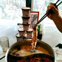 Xiǎo Méng Niú Dǐng Jí Má Là Yǎng Shēng Guō Píng Dōng Diàn Comida