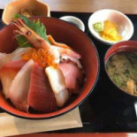 Shí Juàn うまいもん Wū Comida