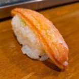 すし Shàn Dentro