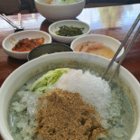 야사뽕잎칼국수 Comida