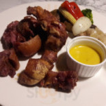 Bù Nà Kā Fēi Guǎn Zhōng Lì Diàn Comida