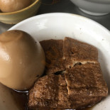 Hóng Xī Shì Shāo Ròu Hǎi Xiān Yuān Yāng Guō Comida
